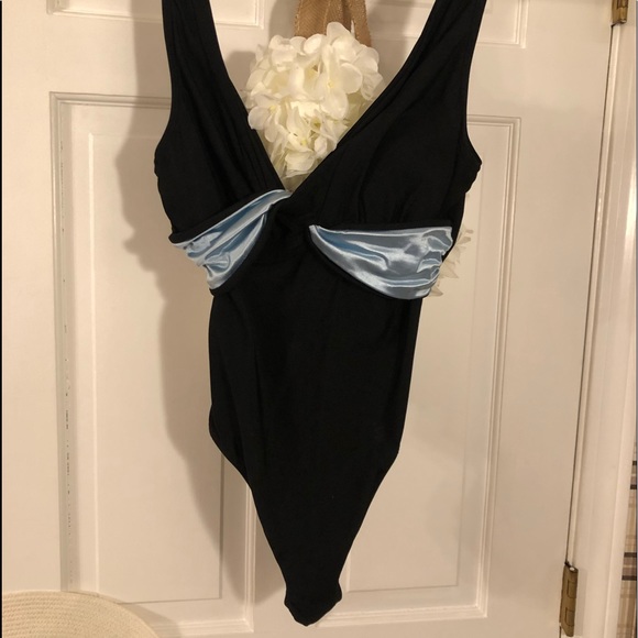 Women’s Sexy Black Swimsuit - Picture 10 of 10